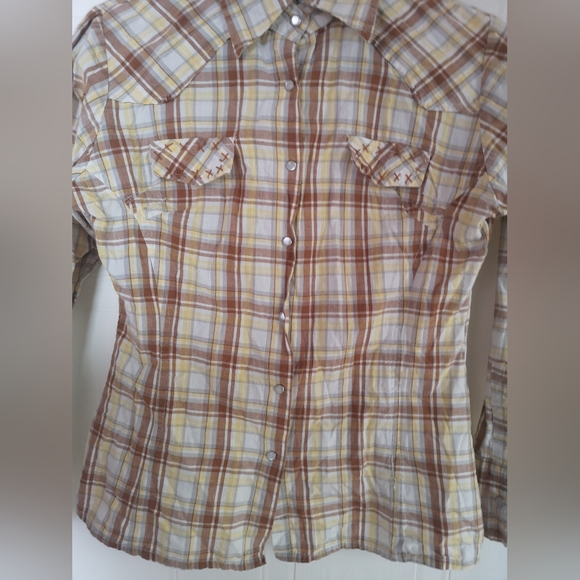 NWOT Cowgirl eastern shirt - Picture 5 of 10